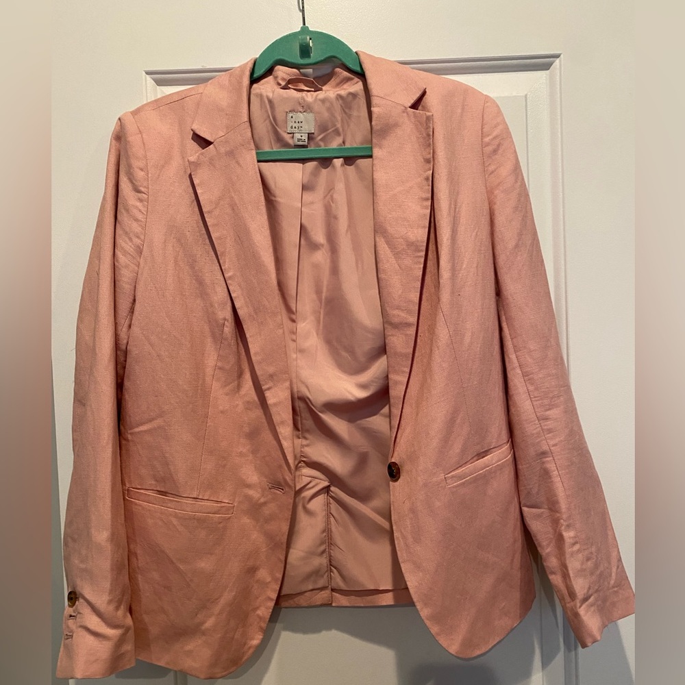 Pink linen blazer